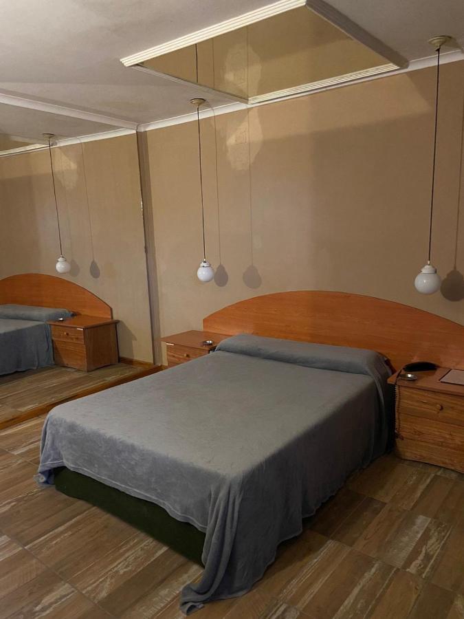 Hotel-Alojamiento Candilejas Paraná Екстериор снимка